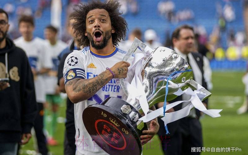 马卡:马塞洛最后时刻被换下 是因左脚踝不适